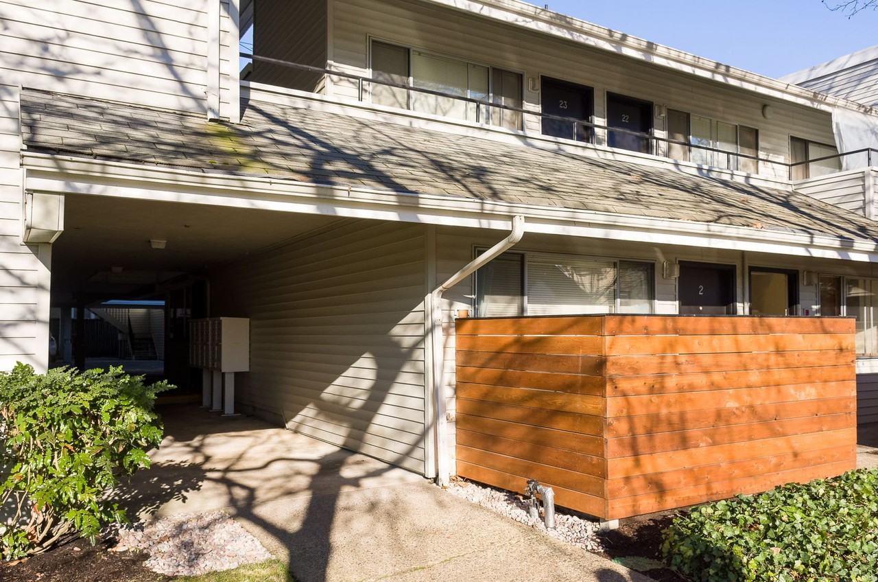 97401 15th & Olive Apartments - Photo 4 of 23