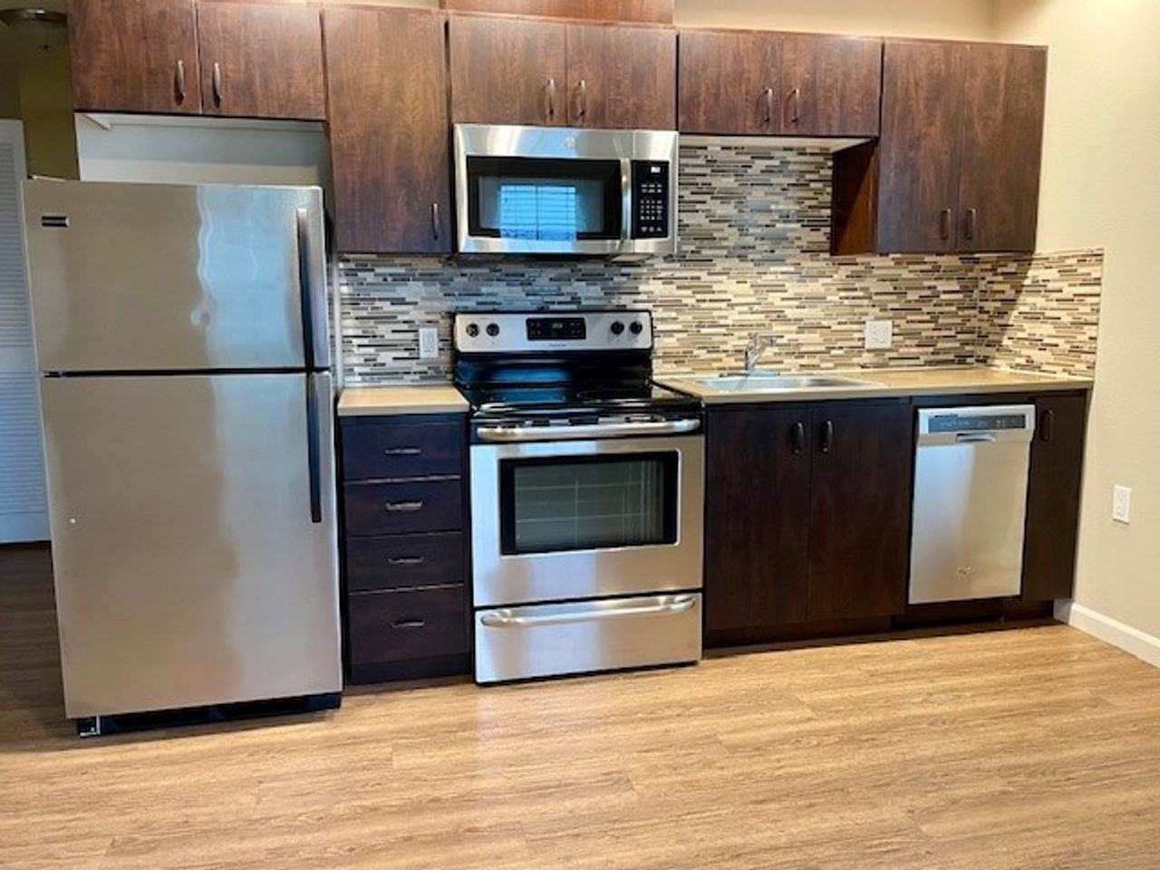 Sellwood Apartments - Photo 2 of 27