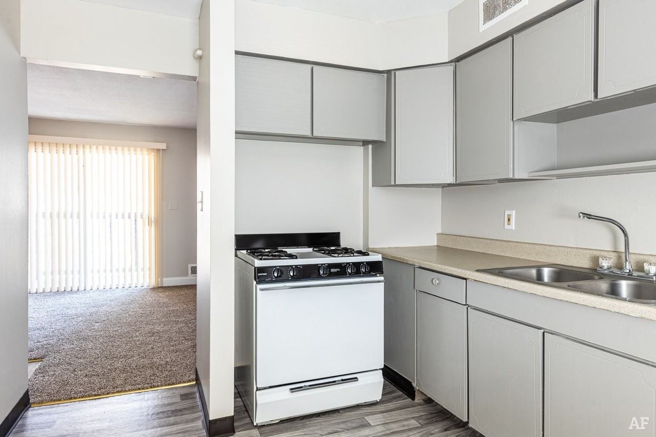 Timber Creek Apartments 1500 W 23rd Ter, Independence, MO 64050 Zumper