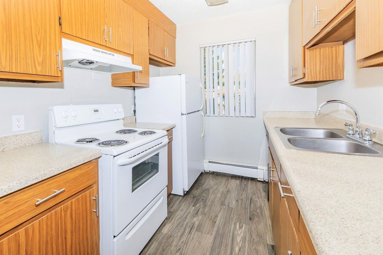 Aspen Leaf - Photo 3 of 13