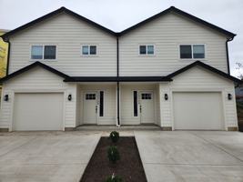 featured image of 1006 Peach Rd