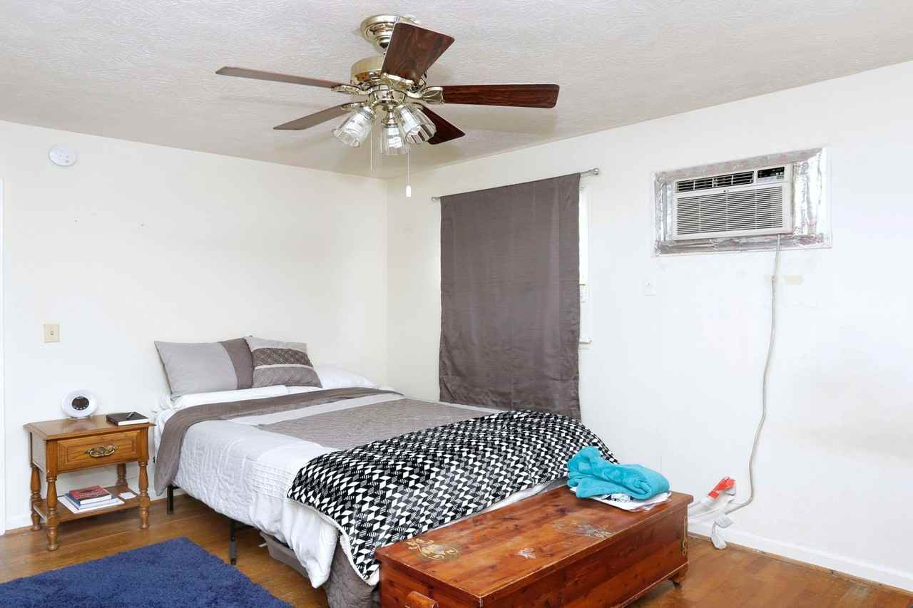 1348 Royalty Court - Photo 6 of 12