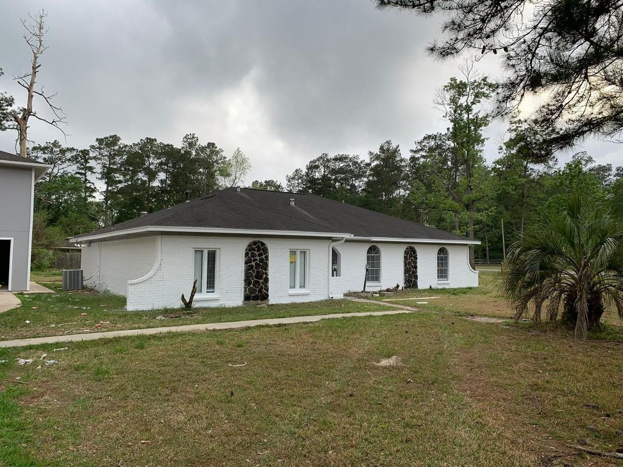 13495 Inwood Dr - Photo 2 of 32