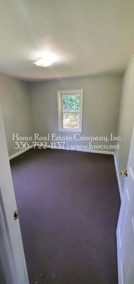 2336 Cherry St #B - Photo 5 of 7