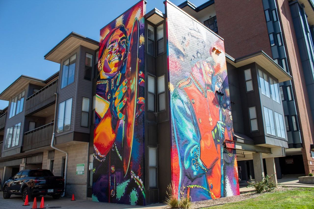 806 S Third - Photo 2 of 29