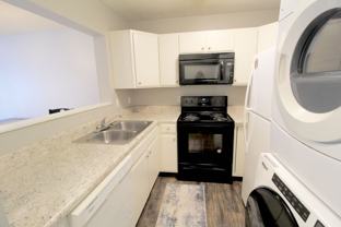 Hunters Ridge Condominiums  1380K - Photo 1 of 1