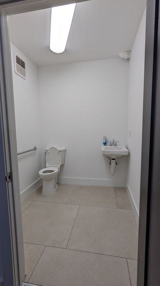 2006 N Front St - Photo 7 of 11