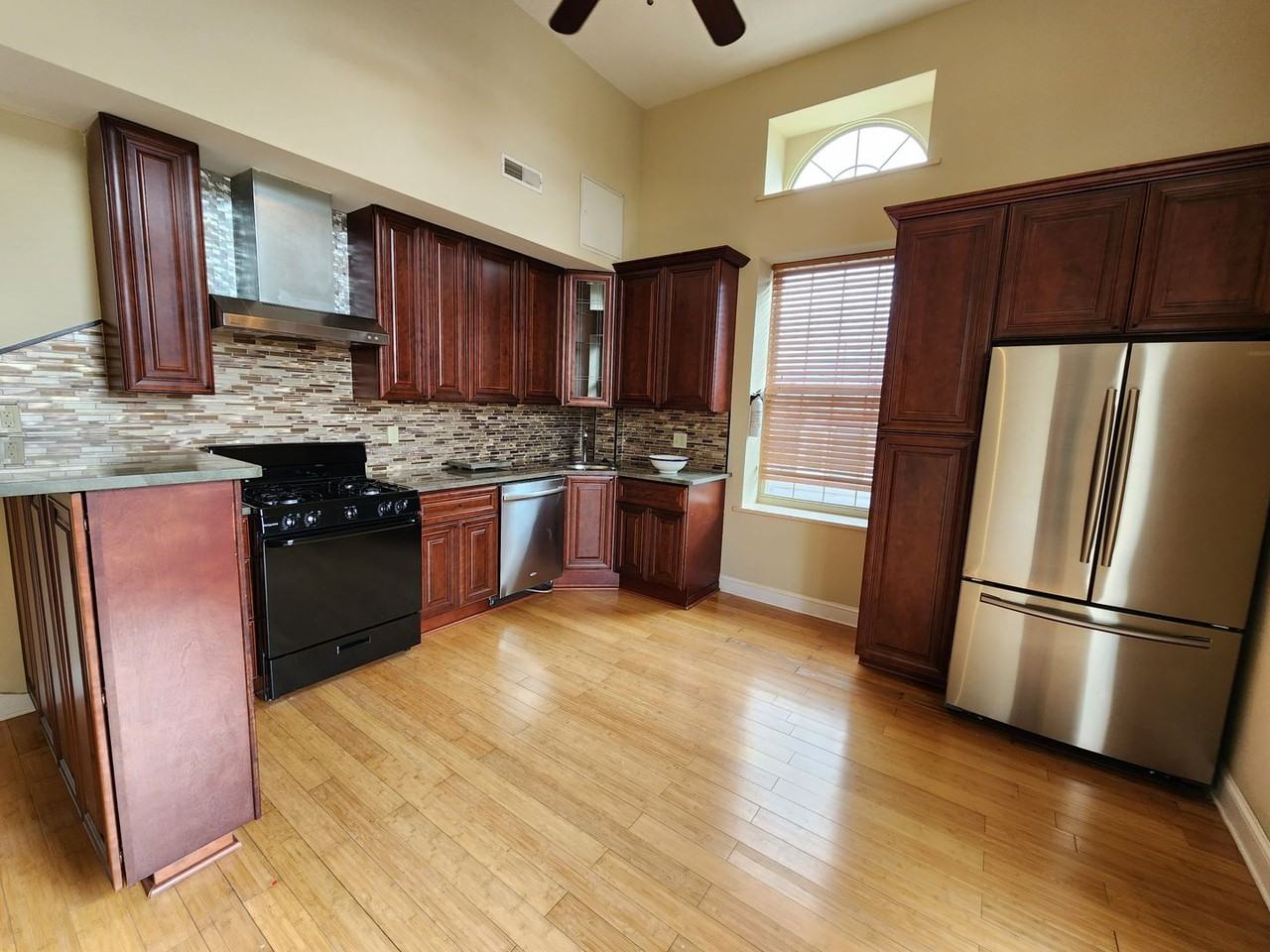1268 S 26th Street - Photo 3 of 50