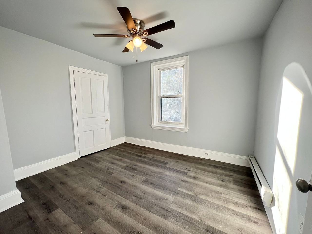 926 W Tabor Rd (LO) - Photo 2 of 7