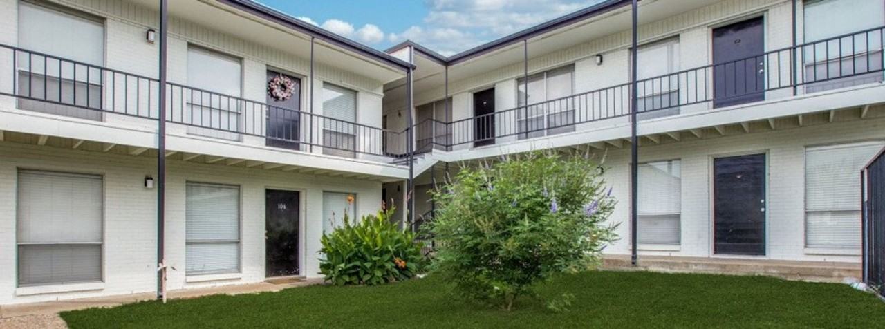 Glen Oaks Apartments - Photo 3 of 49