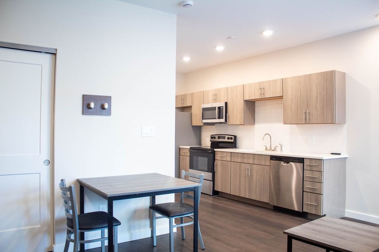 510 E White - Photo 6 of 50