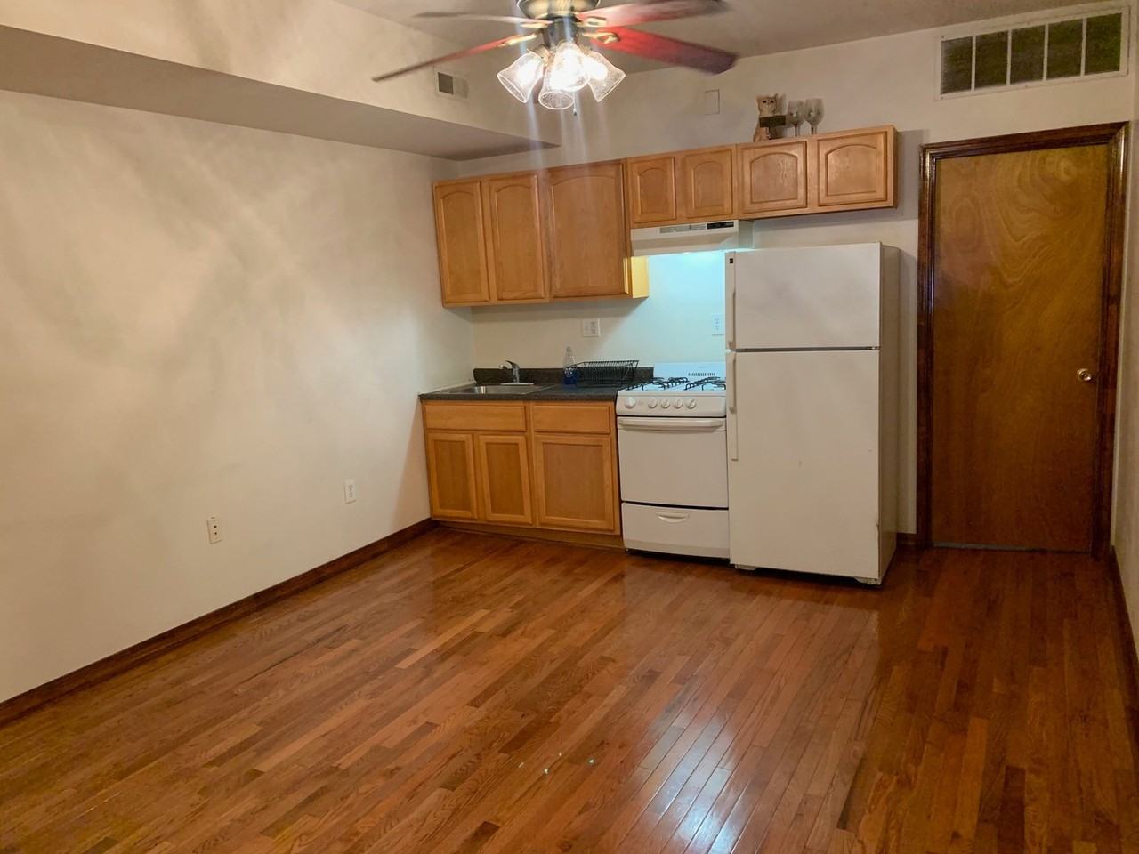 1003 S 3rd St (LO) - Photo 2 of 17