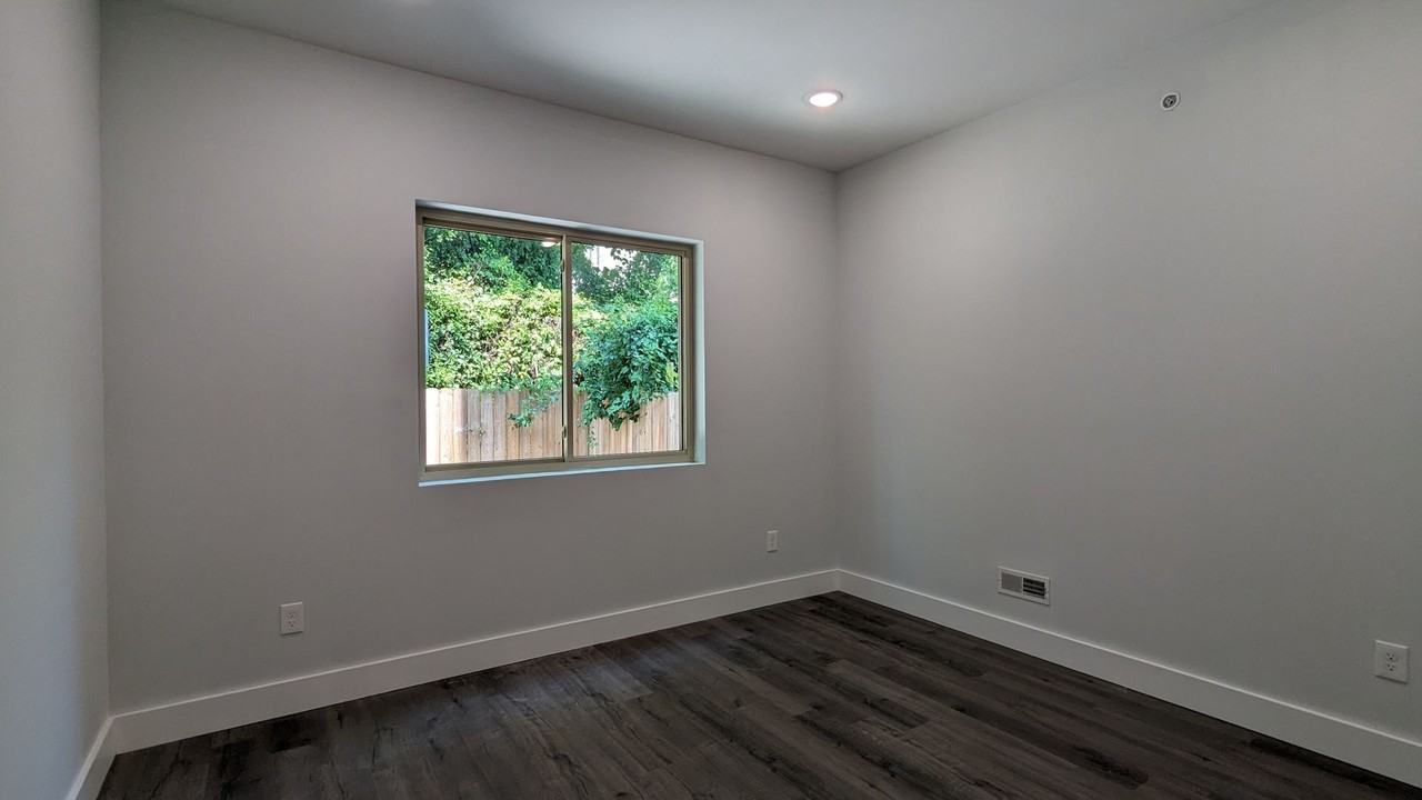 2252 N Delhi St (LO) - Photo 4 of 13