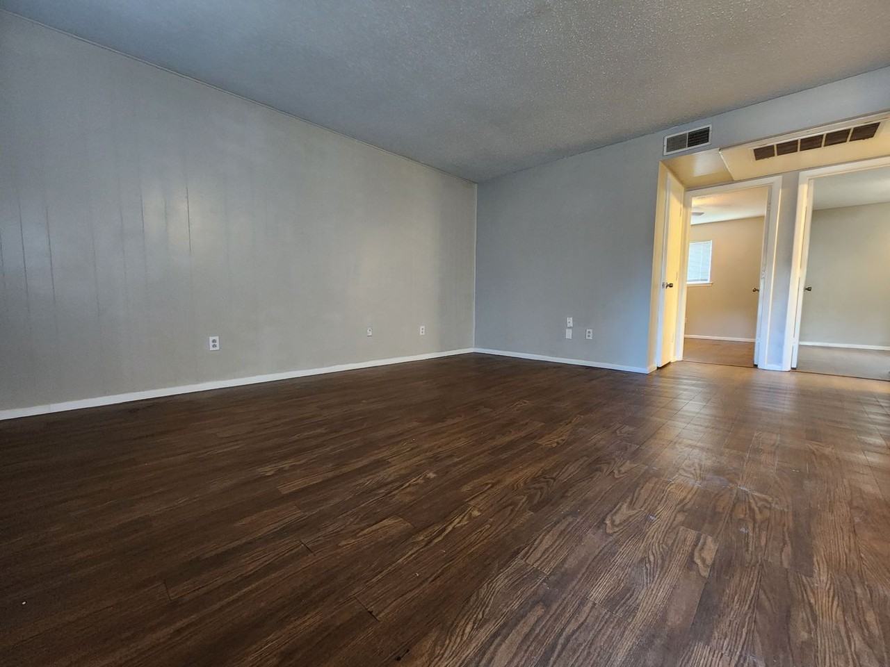 DR/AB 3211 35th Street (Sophie's Landing) - Photo 3 of 13