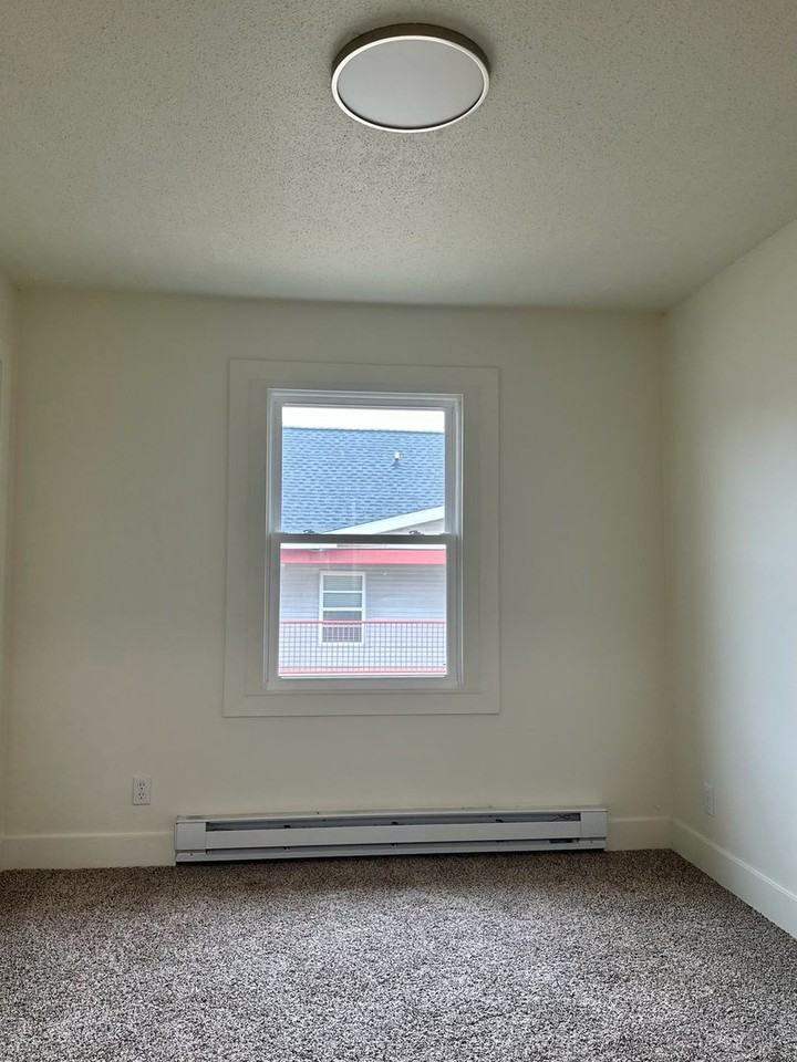 303 Clark - Photo 2 of 7