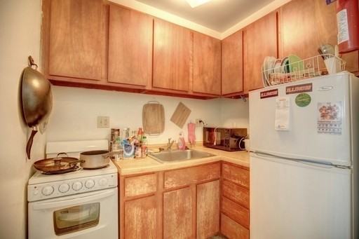 1110ST - Photo 4 of 31