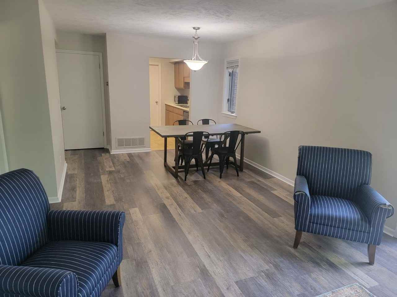 MUNSON PLACE APARTMENTS - Photo 3 of 18