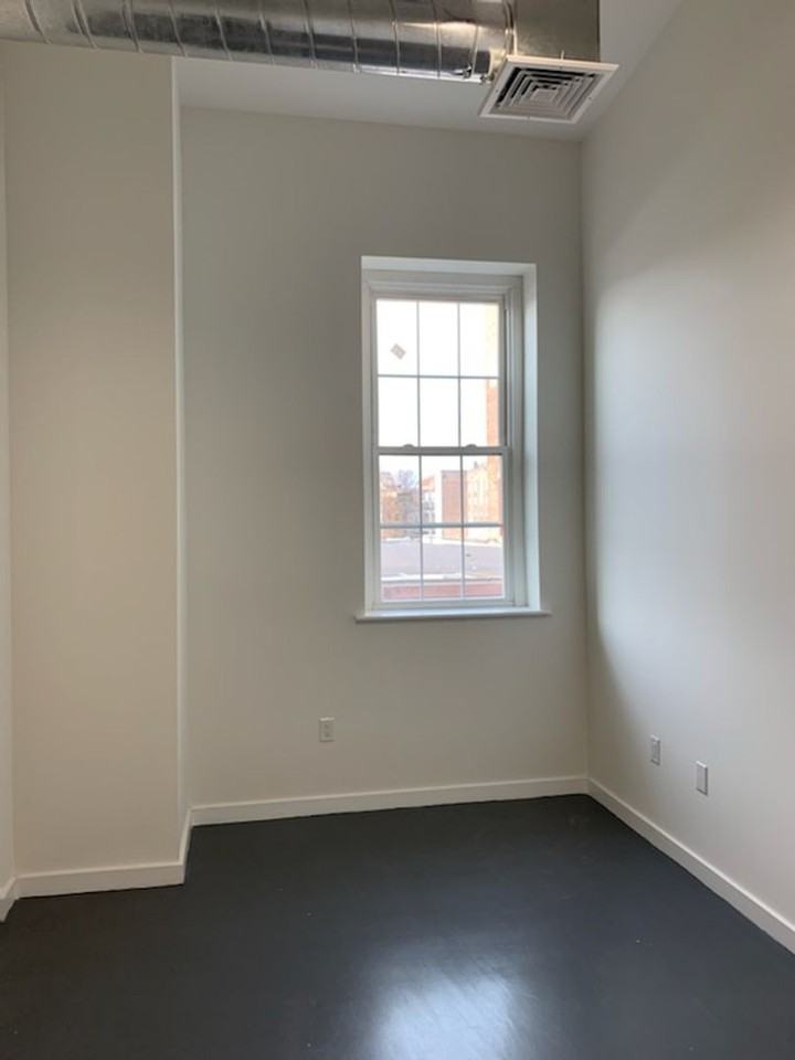 1710 N 5th St #5 - Photo 7 of 14