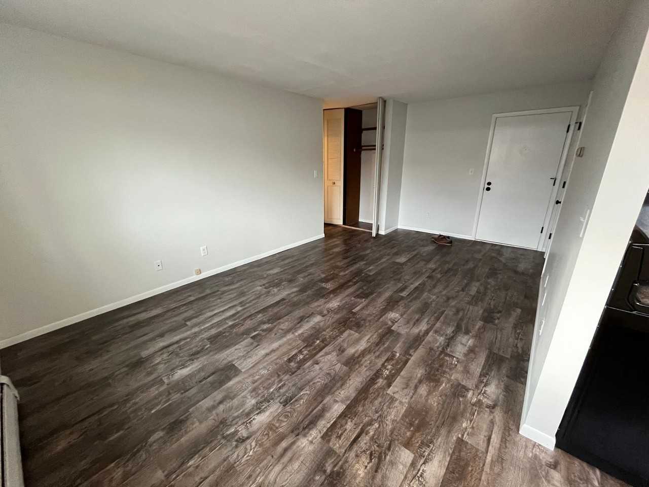 1410 Acre St - Photo 6 of 21