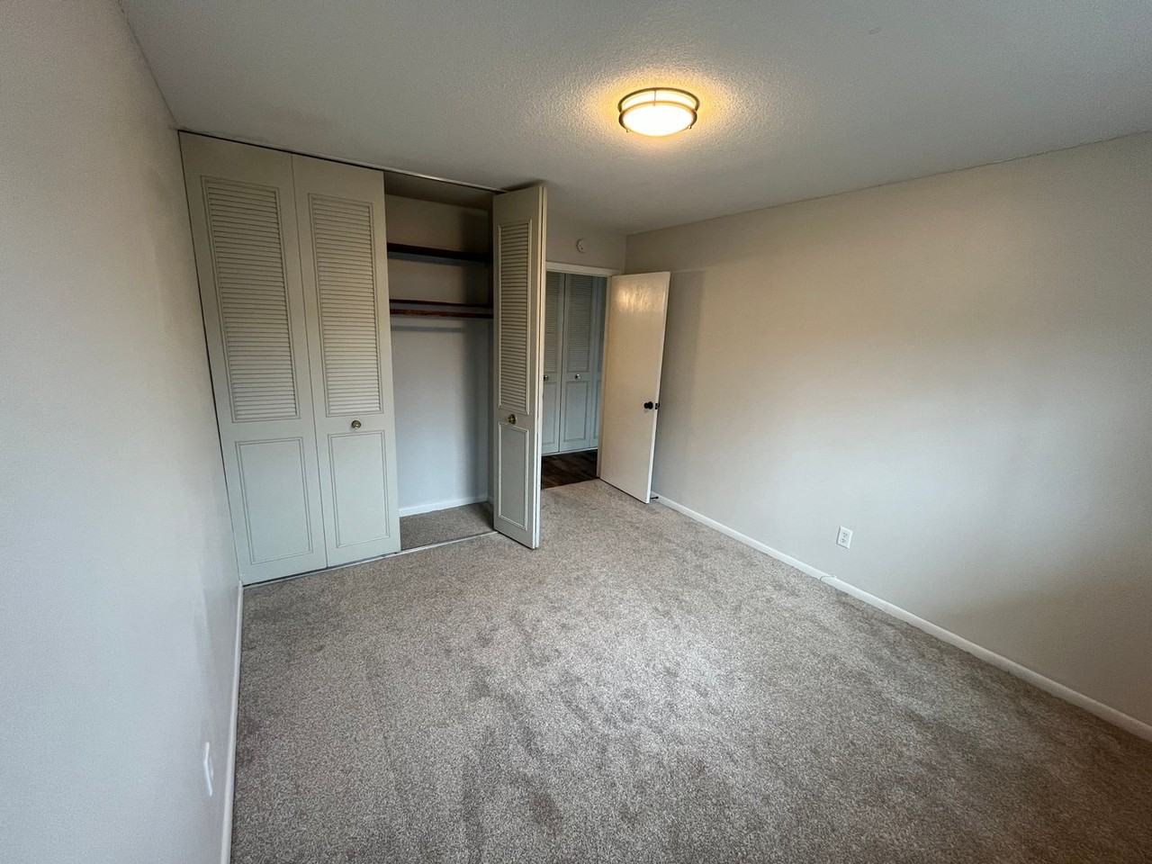 1410 Acre St - Photo 7 of 21