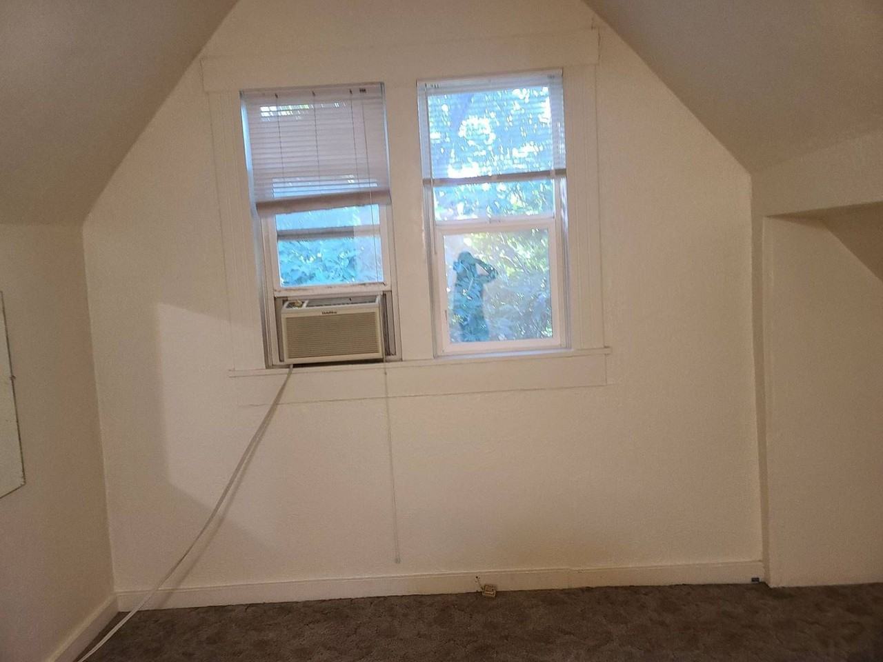 1055 Esplanade - Photo 7 of 20