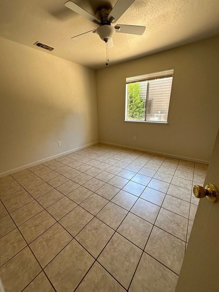 3 Klondike - Photo 7 of 21