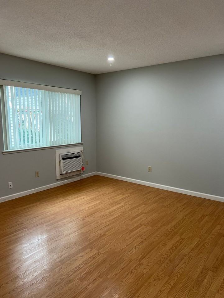 C Street - Photo 2 of 10