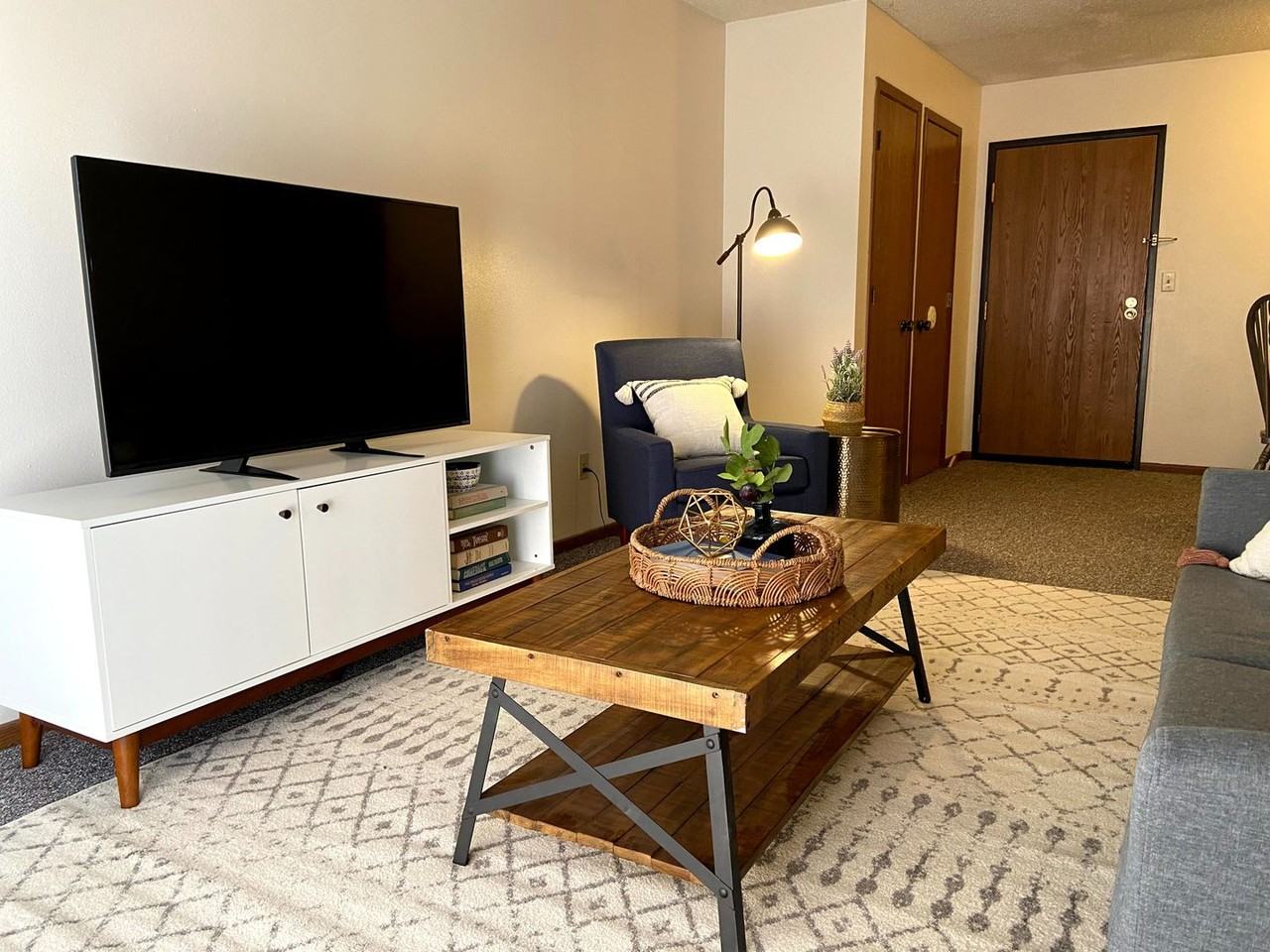 James Place - Photo 4 of 21