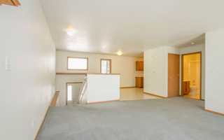 featured image of 216 South Kellogg Avenue