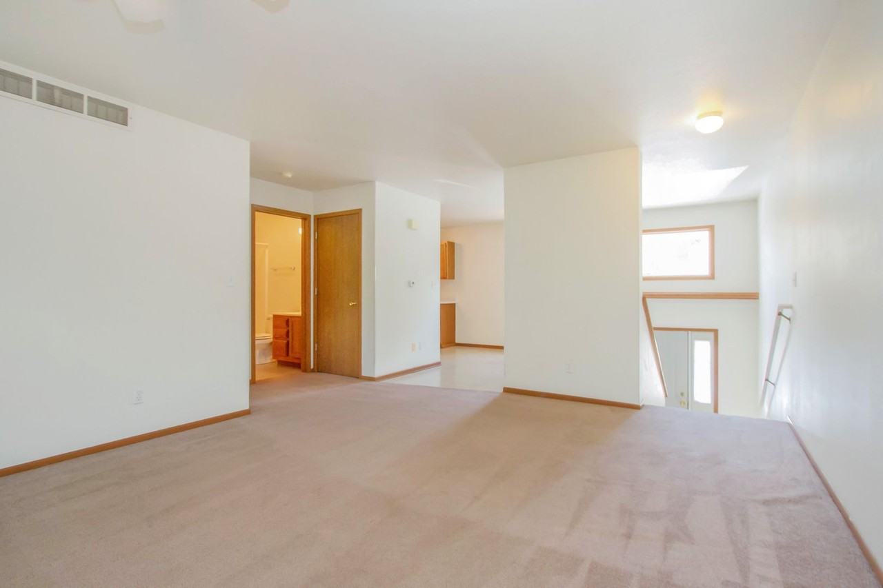 Pin & Bur Oaks - Photo 7 of 50