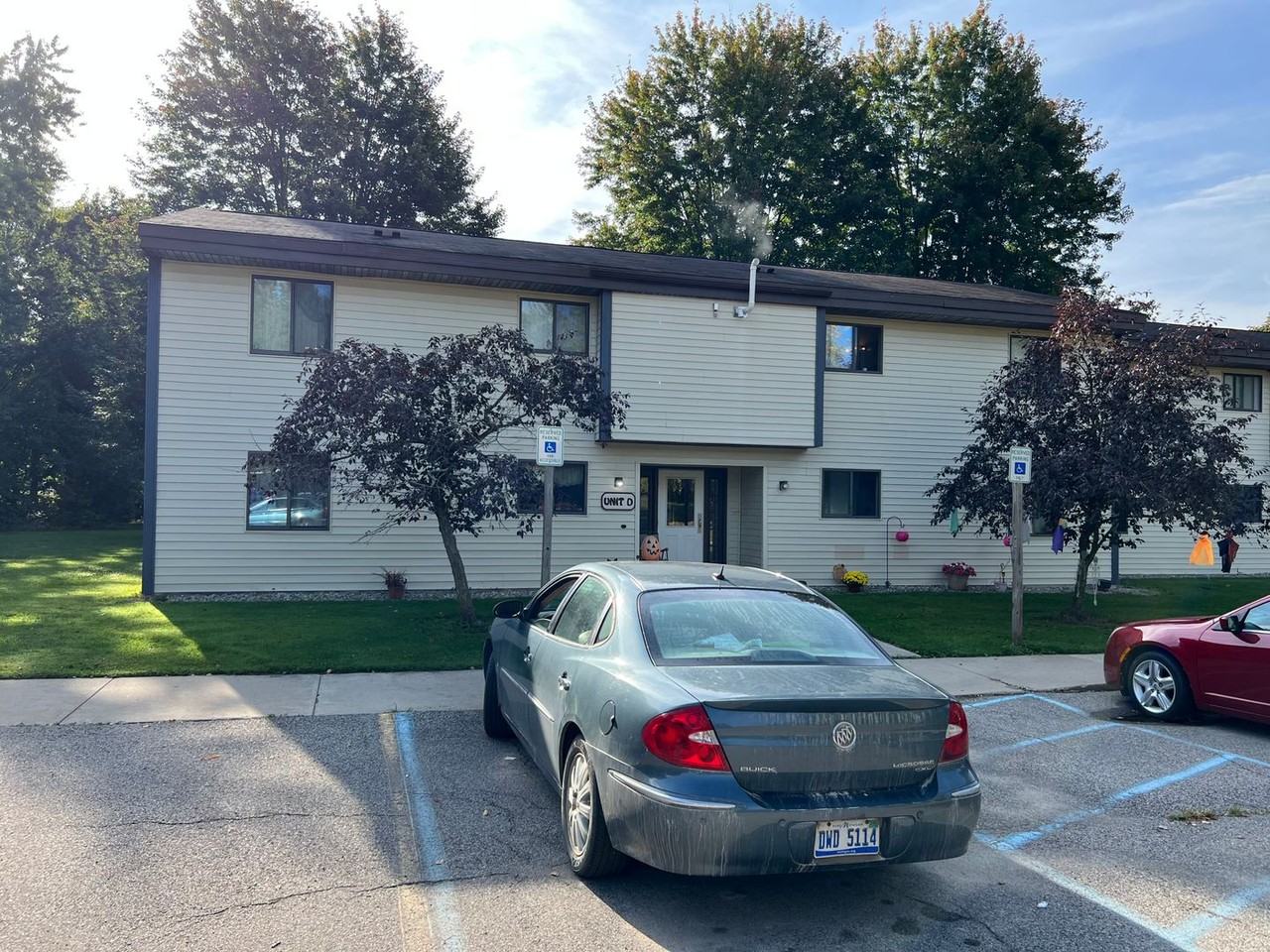 Hudson II Apartments - Photo 6 of 31