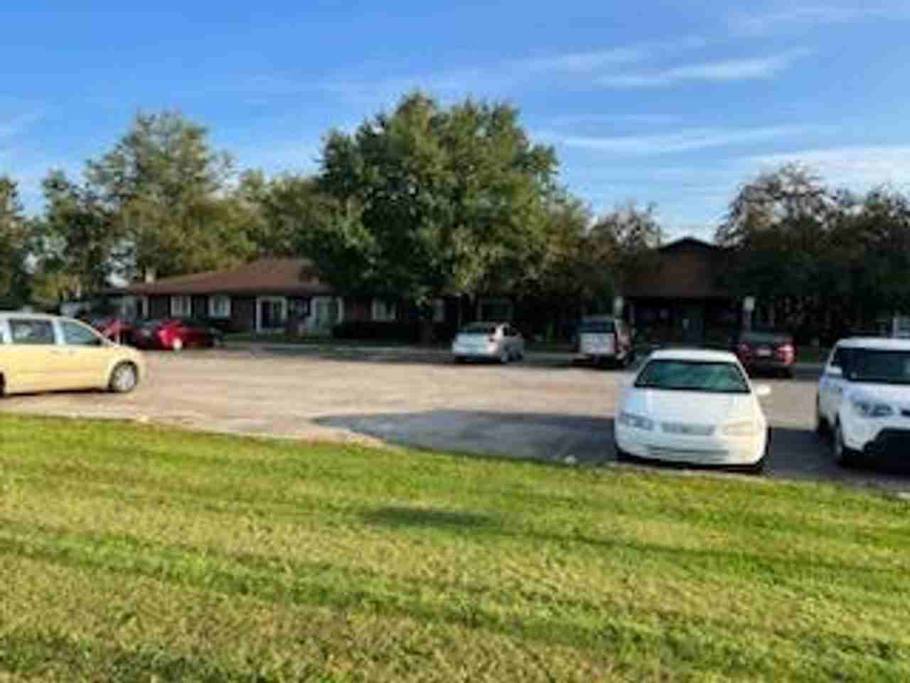 York Hills II Apartments - Photo 3 of 4