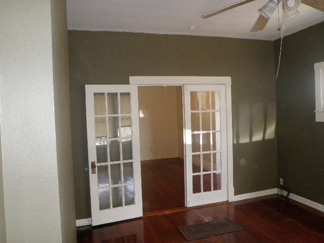 813-15Roose - Photo 2 of 7