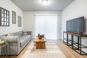 featured image of 555 N River Rd