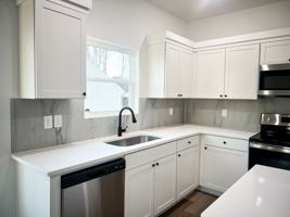 featured image of Hummingbird Ln