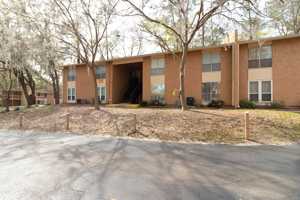 featured image of 1810 Nw 23rd Blvd