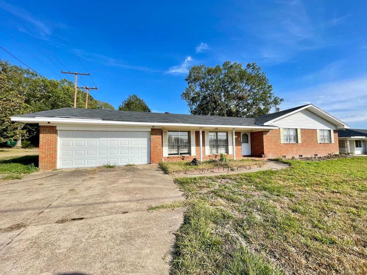 136 Rwe Jones St - Photo 2 of 18