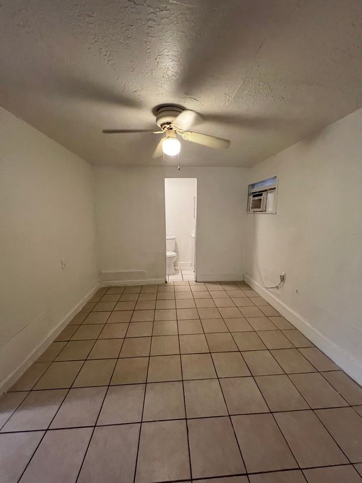 2745 9th St E - Photo 5 of 14