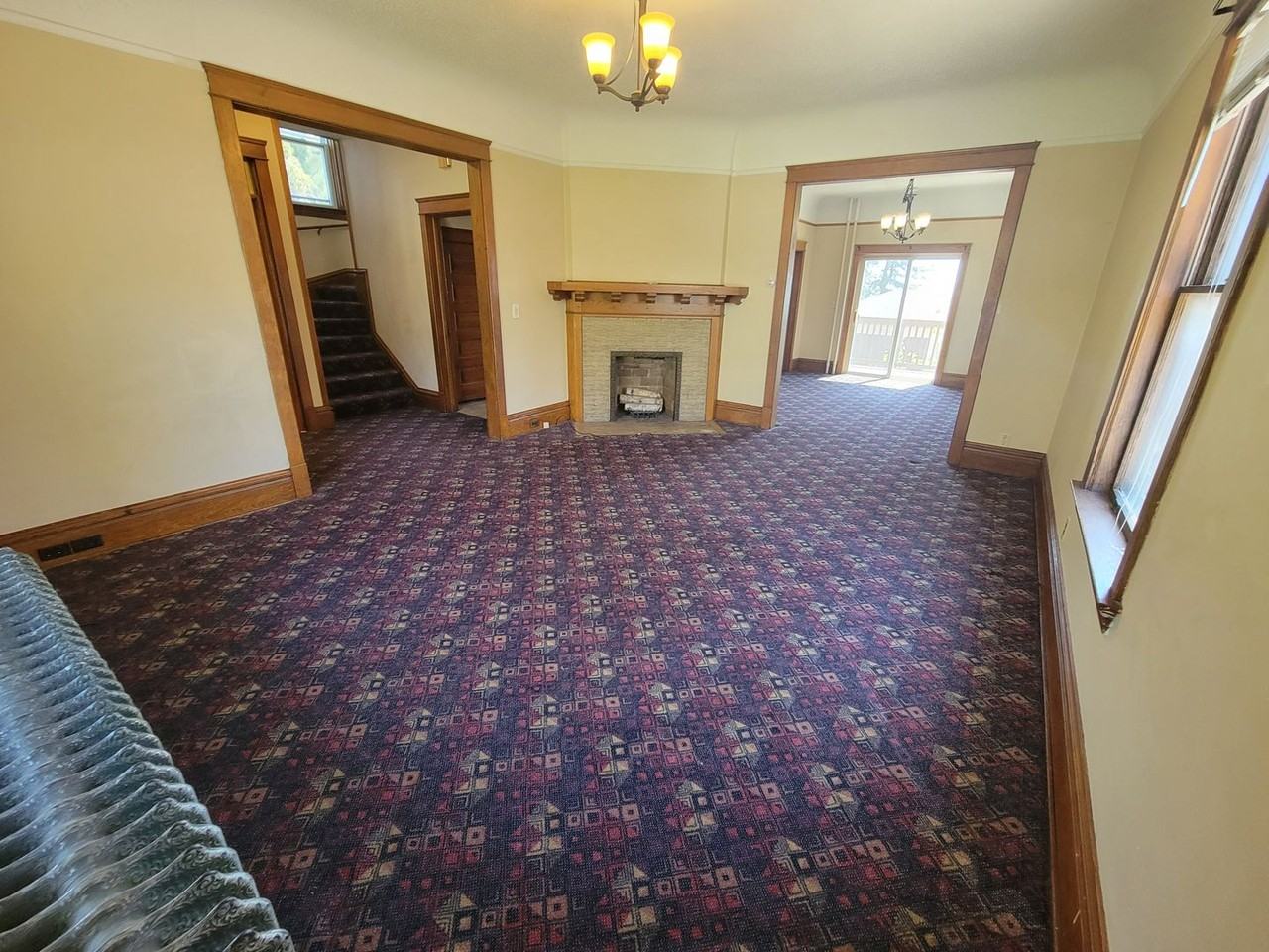 624 E 6th St - Photo 7 of 30