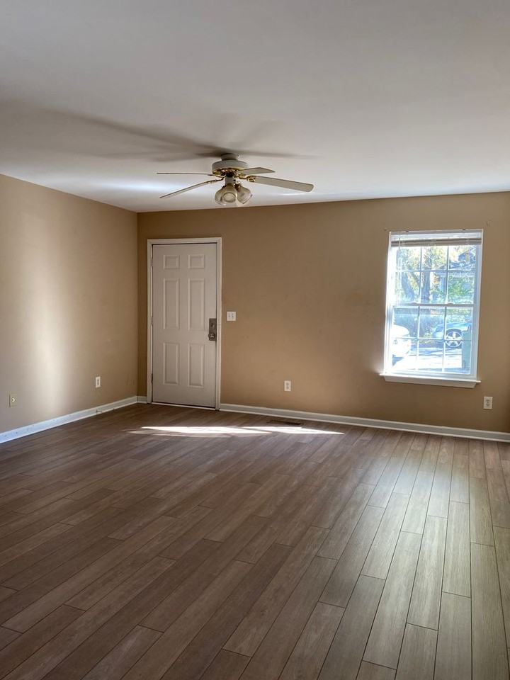 2309 Wheeler Ave - Photo 3 of 10