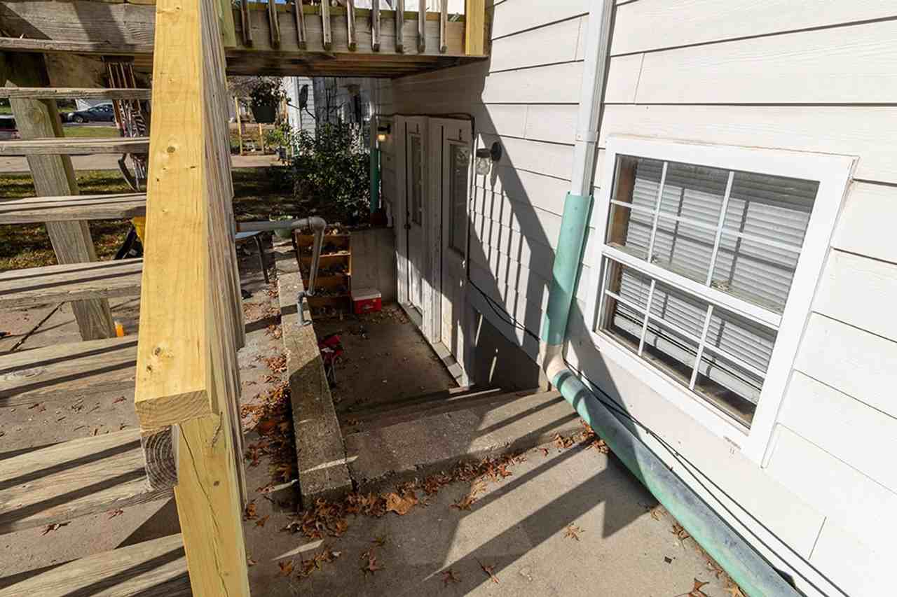 2924 Leeway Dr - Photo 2 of 18