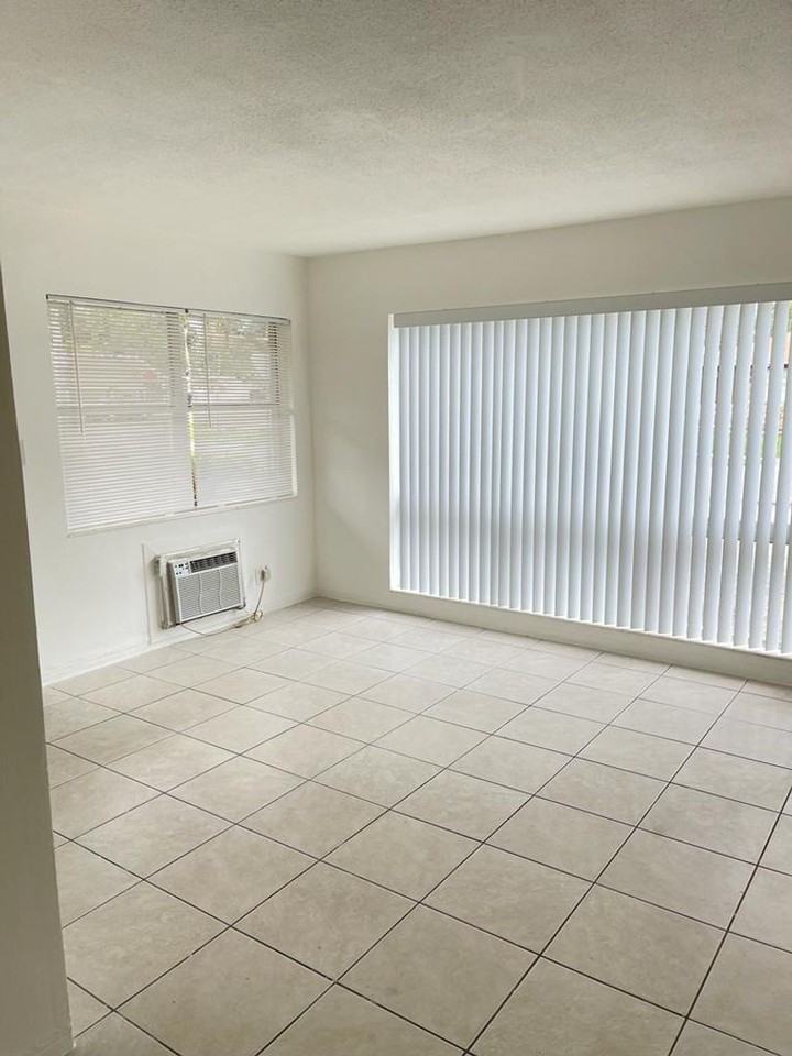 Dania JSS LLC - Photo 3 of 12