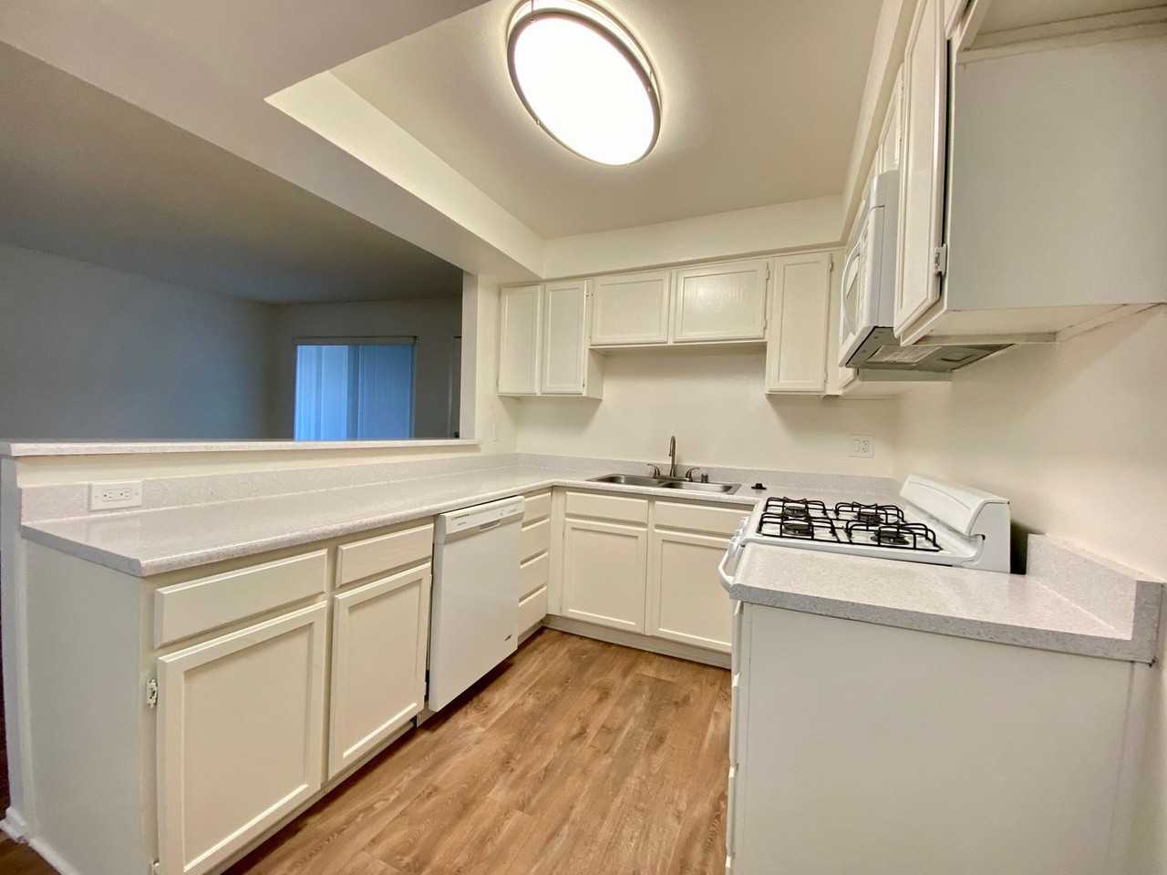 5640 Farmdale Ave North Hollywood, CA 91601 - Photo 3 of 28