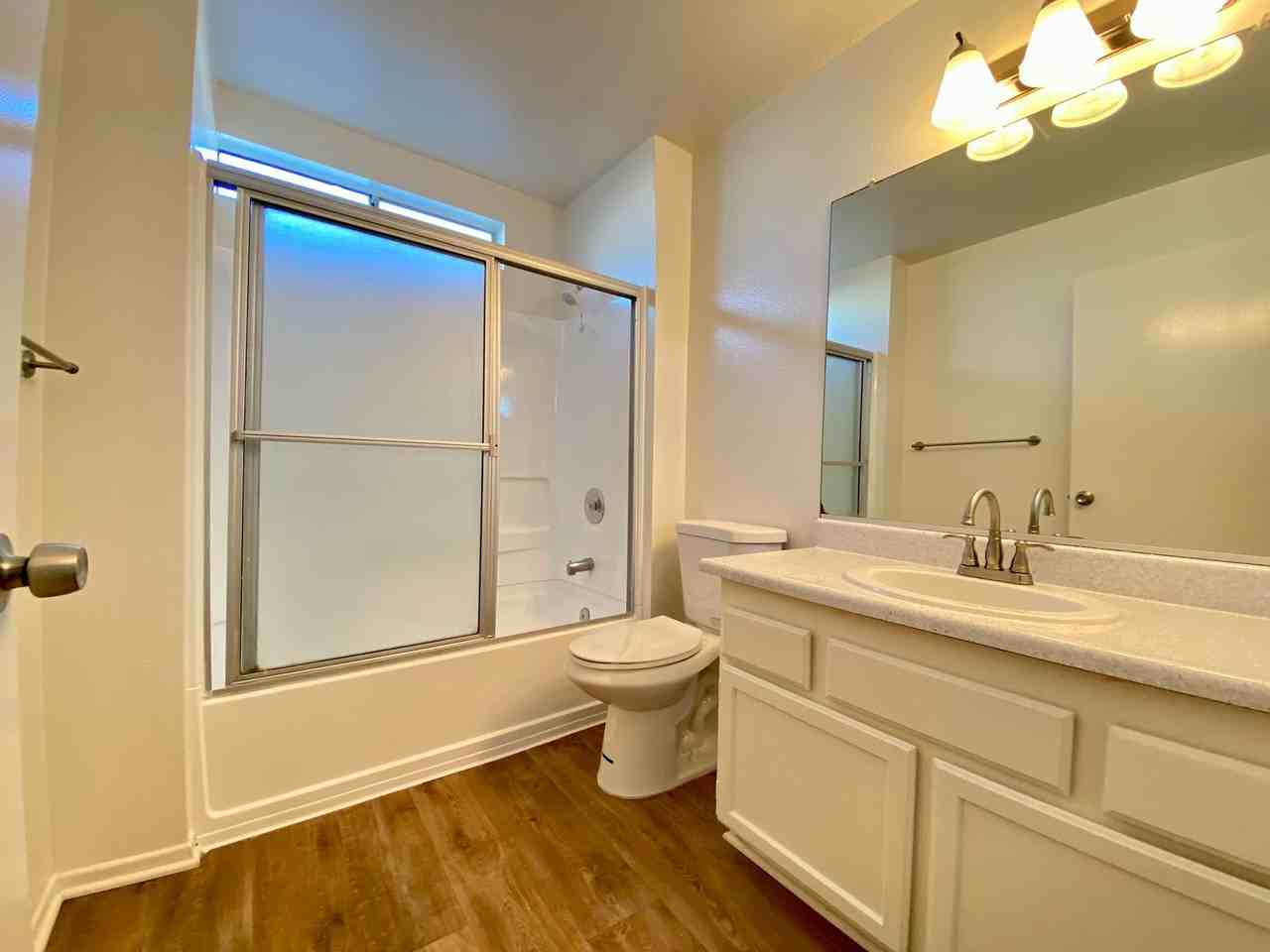 5640 Farmdale Ave North Hollywood, CA 91601 - Photo 7 of 28