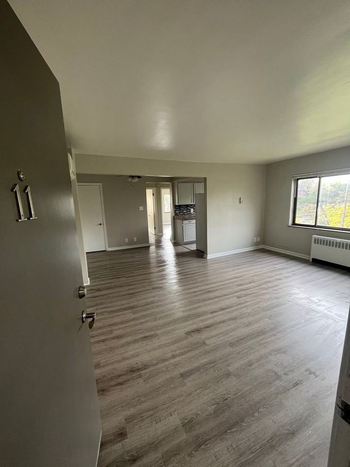 Newly Upgraded Apartments - Photo 6 of 50