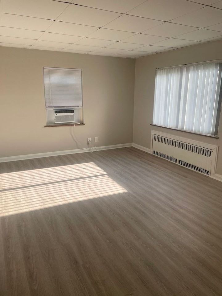 Newly Upgraded Apartments - Photo 6 of 50
