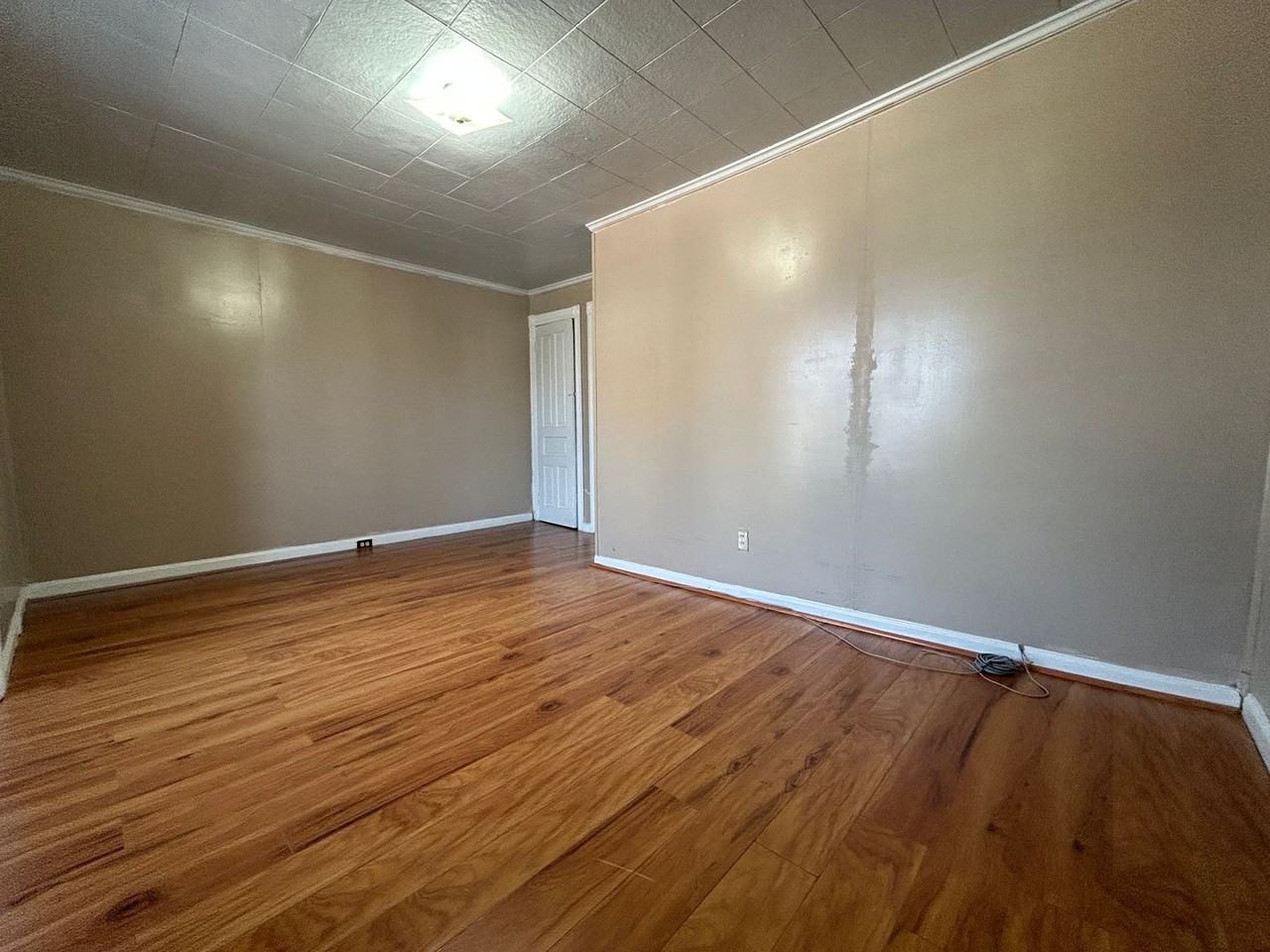 534 N. Law Street - Photo 2 of 7