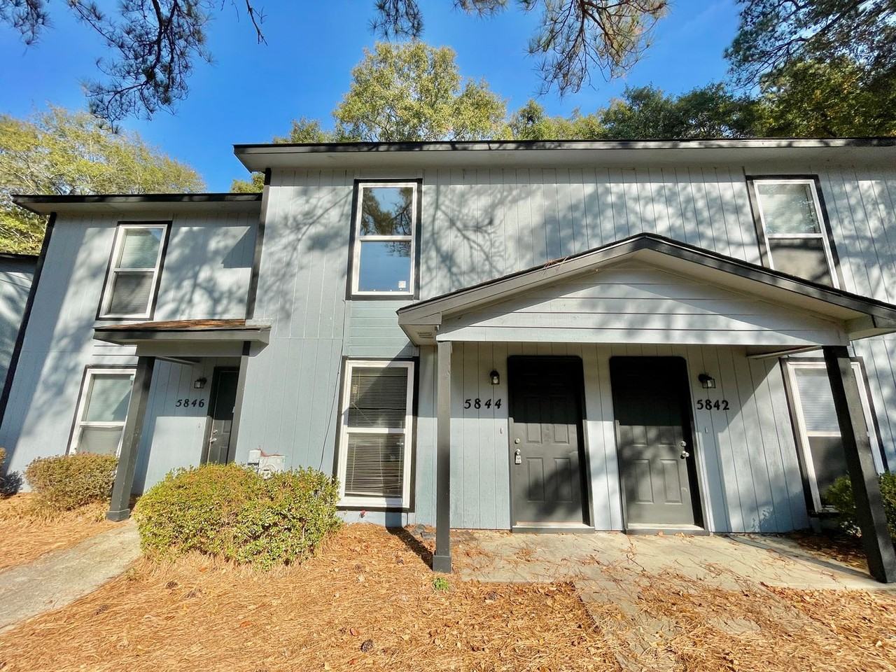 Aftonshire Dr - Photo 2 of 15