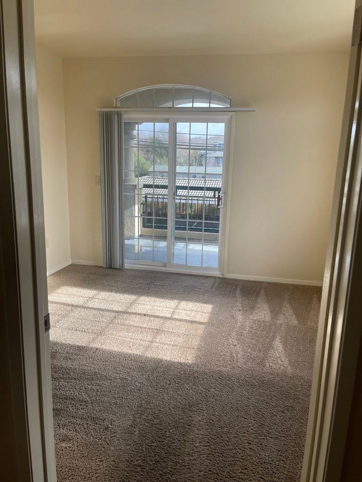 Mountainview Villas - Photo 5 of 8