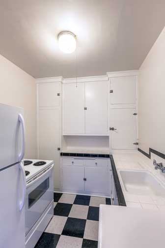 ESTELLE COURT APARTMENTS (MCM10) - Photo 4 of 13